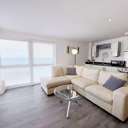 Stylish Seaview One-Bedroom Apt Swansea Buitenkant foto